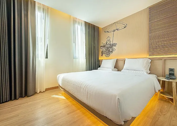 Phra Nakhon Poshtel Hostel