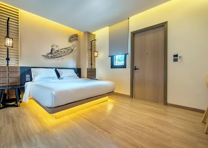 Phra Nakhon Poshtel Hostel