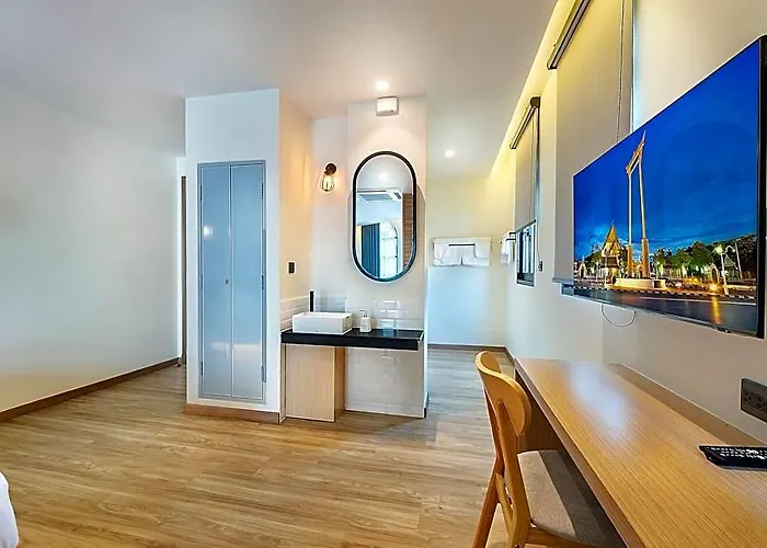 Phra Nakhon Poshtel Hostel